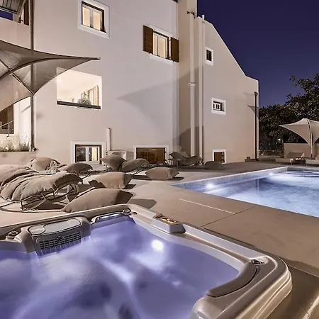 Villa Aelios Naxos *